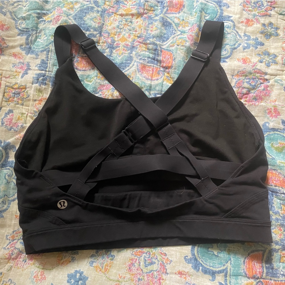 Lululemon sports bra, adjustable with double support